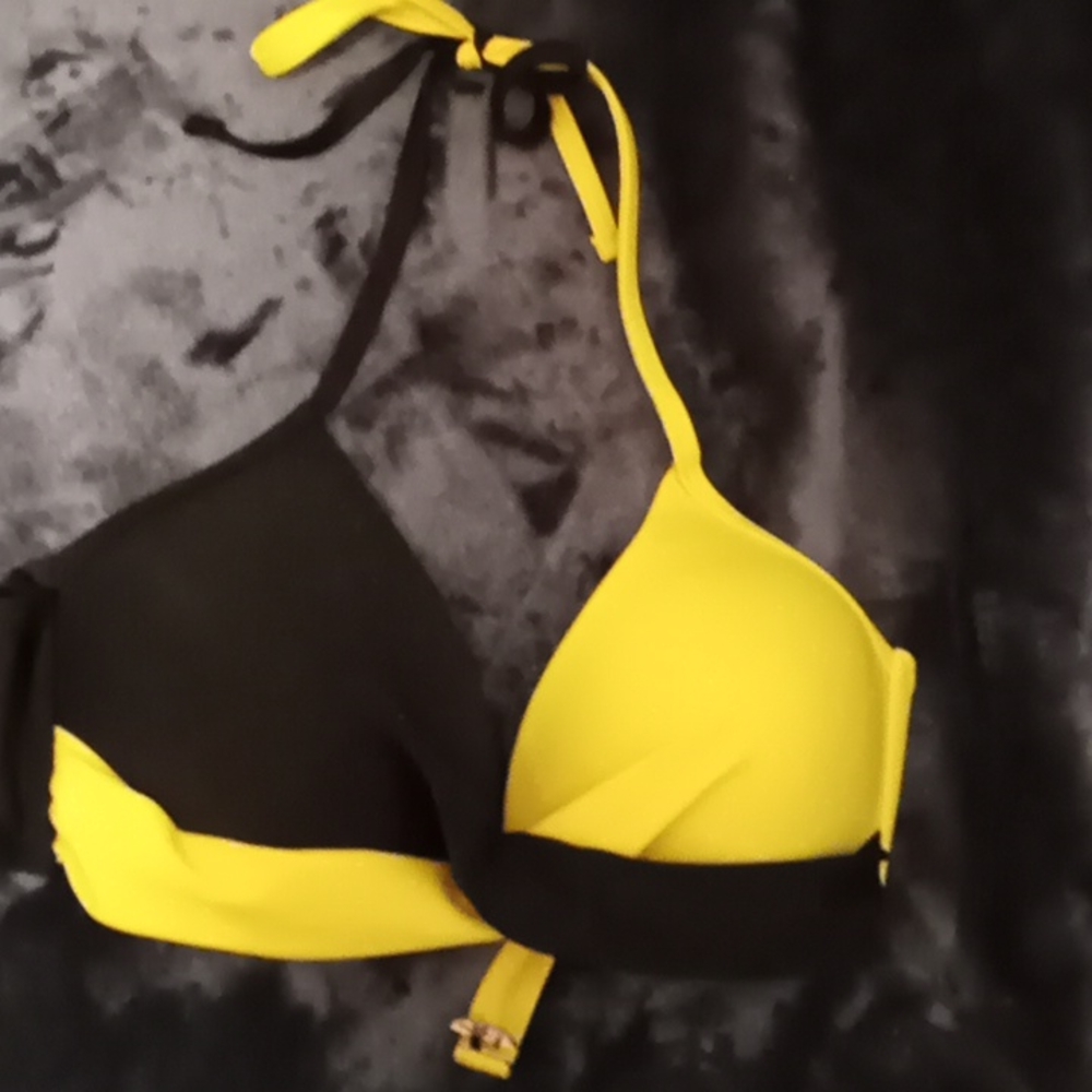 Bathing suit